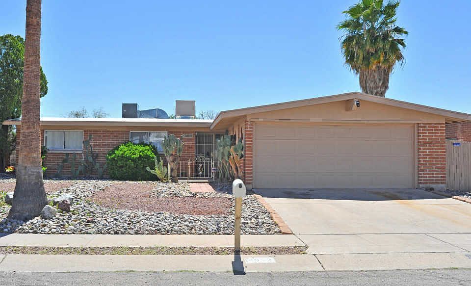 2nd image of 8932 E 35th Cir