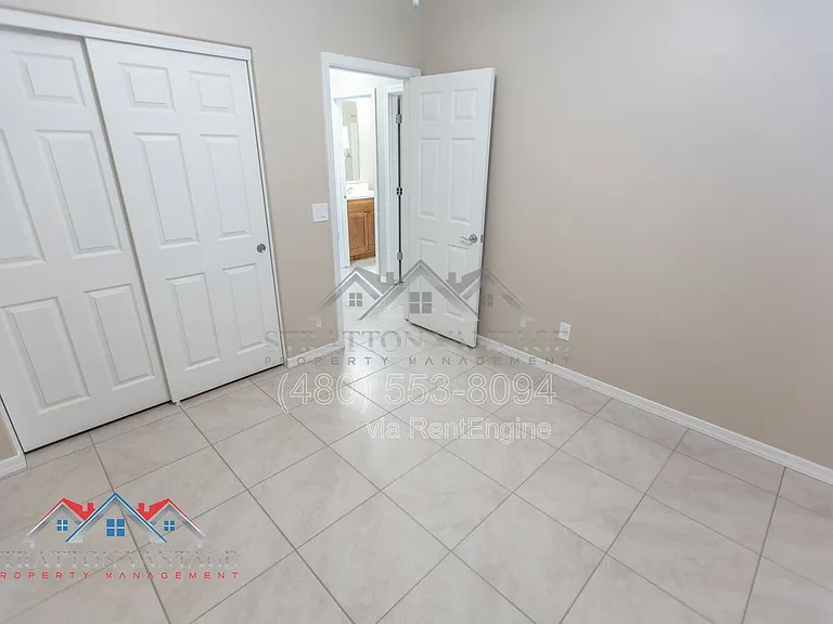 15769 W Voltaire St — Photo 23