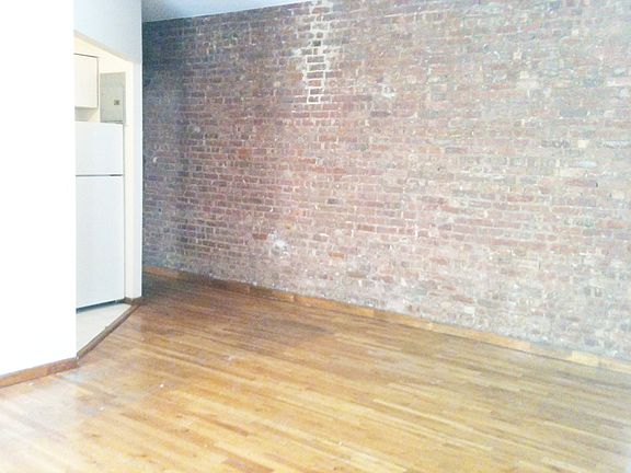 2nd image of 200 W 86th St APT 18L