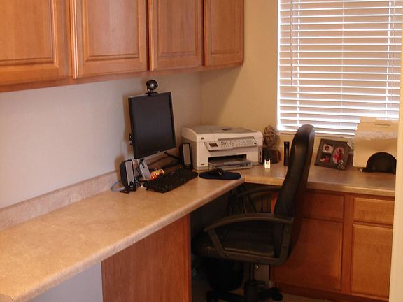 Upgraded home office in loft