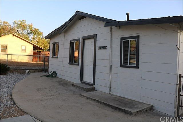 1st image of 34931 Acacia Ave