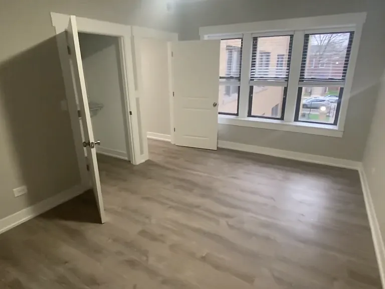 6521 N Newgard Ave #3E — Photo 3