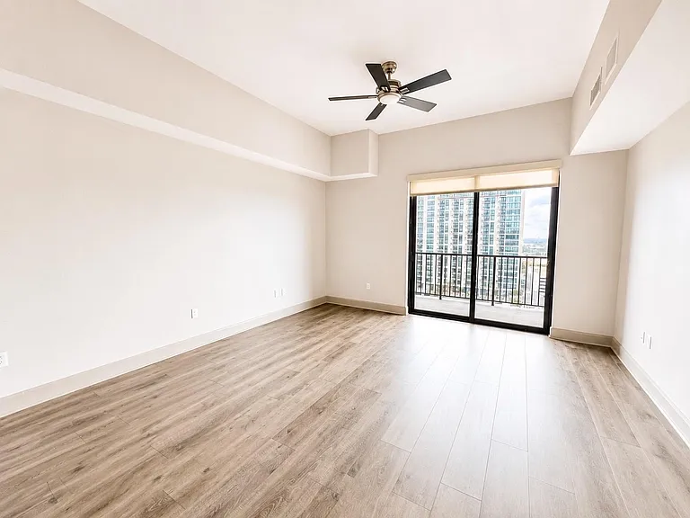 9787 Katy Fwy #1716 — Photo 2