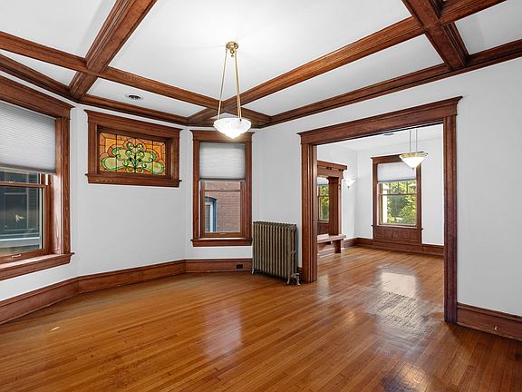 3rd image of 3022 Shenandoah Ave #2F