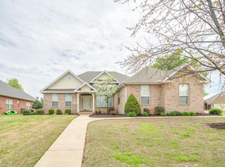 5311 S 45th St, Rogers, AR 72758