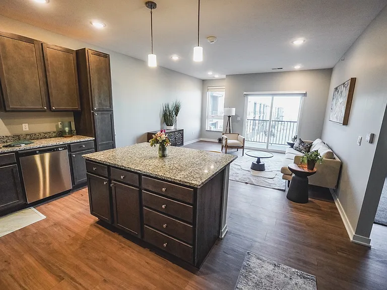 ivi Apartments — Photo 15