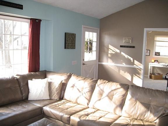 2nd image of 1219 Woodlawn Dr