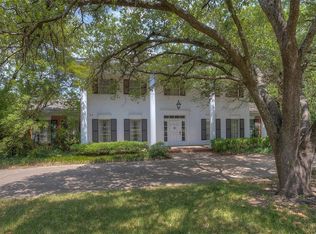 2201 Canterbury Dr, Fort Worth, TX 76107