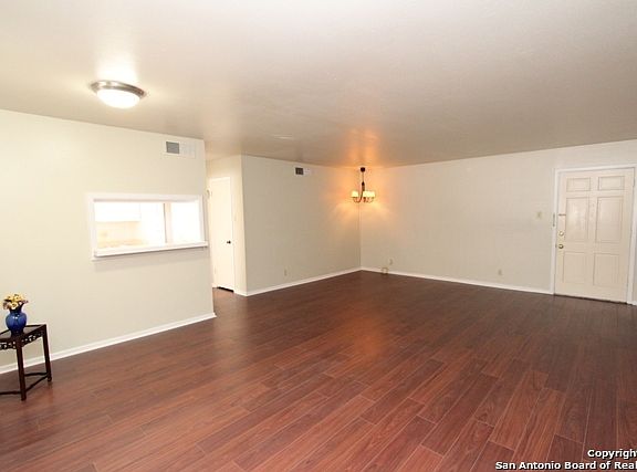 2nd image of 8401 N New Braunfels Ave APT 129A