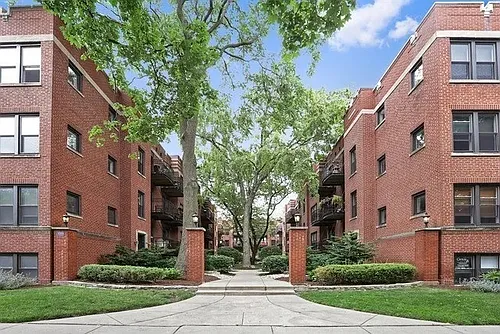 5913 N Paulina St #2W Photo 1