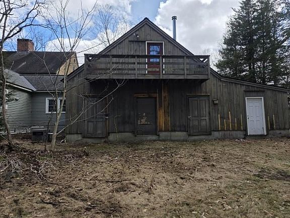 2nd image of 34 Upper Meadows Road