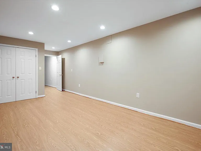 1710 Chesterford Way — Photo 52