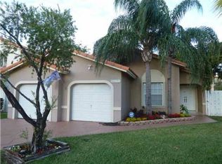 5820 NW 183rd St, Hialeah, FL 33015