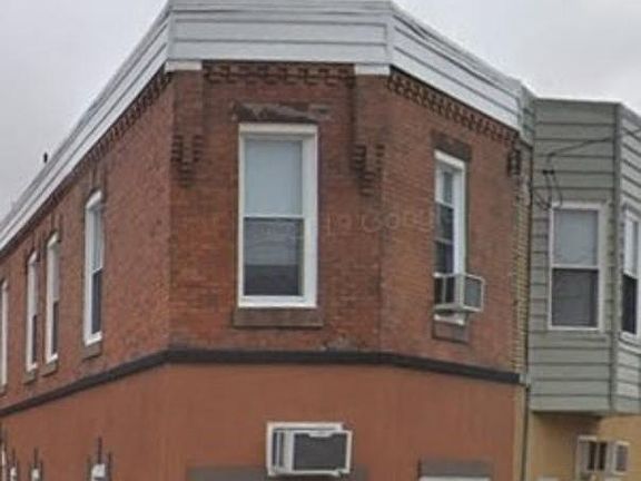 2nd image of 2500 S Iseminger St #1F