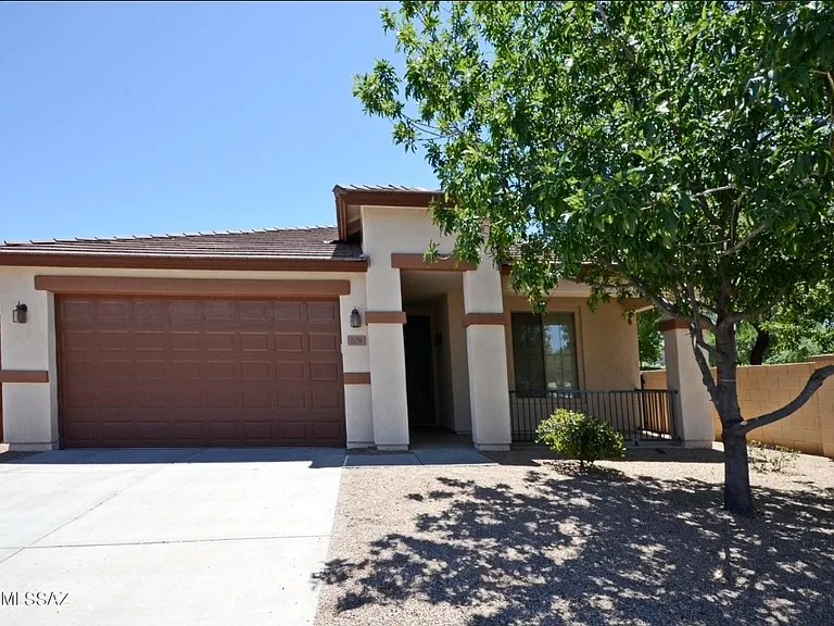 579 W Camino Sorpresa — Photo 1