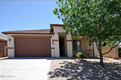 579 W Camino Sorpresa Photo 1