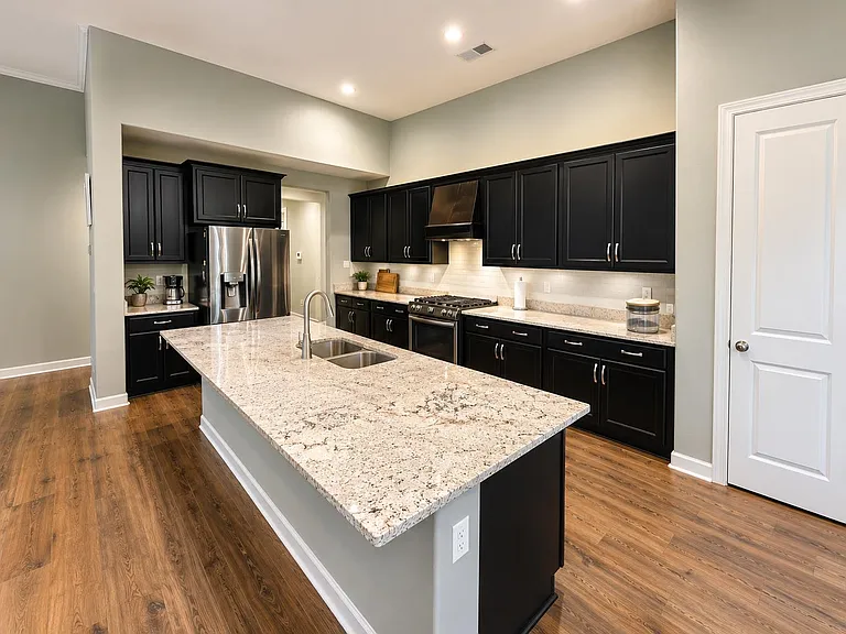 1157 Mountain Side Dr — Photo 5