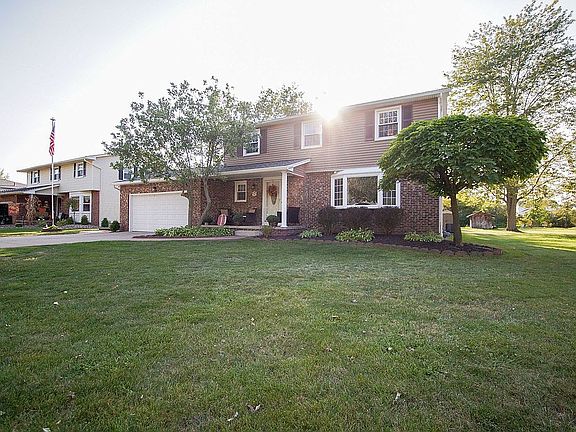 2nd image of 94 Countryside Ln