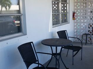 722 Ridge Rd APT 4, Lantana, FL 33462