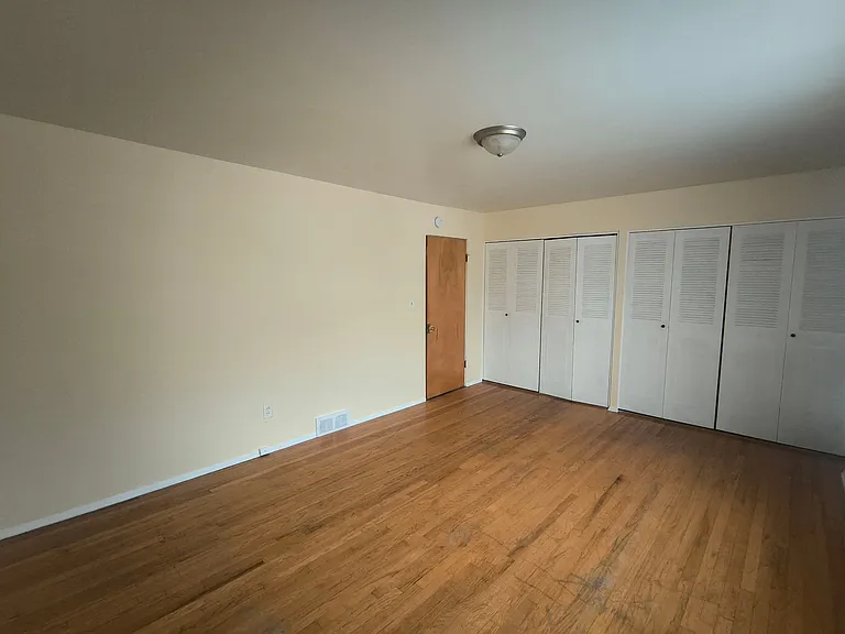 1851 & 1853 Cromwell Dr #2 — Photo 5