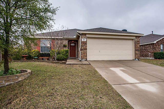 1st image of 421 Dartmoor Dr