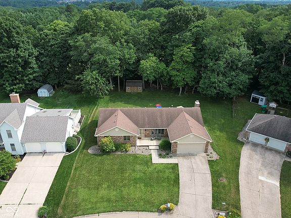 4th image of 409 Hawthorn Dr