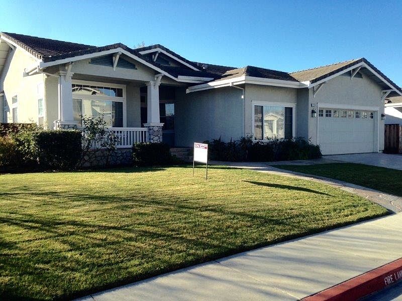 1284 Blue Parrot Court