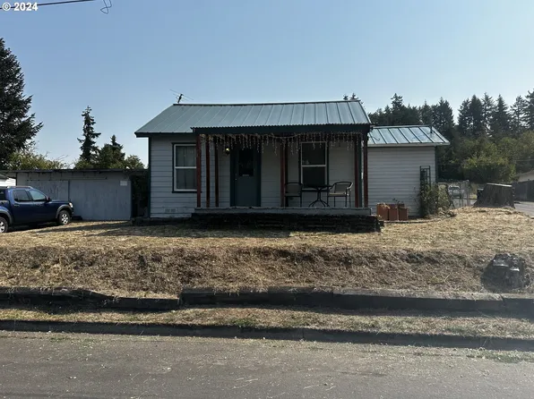 730 S 13th St, Cottage Grove, OR 97424