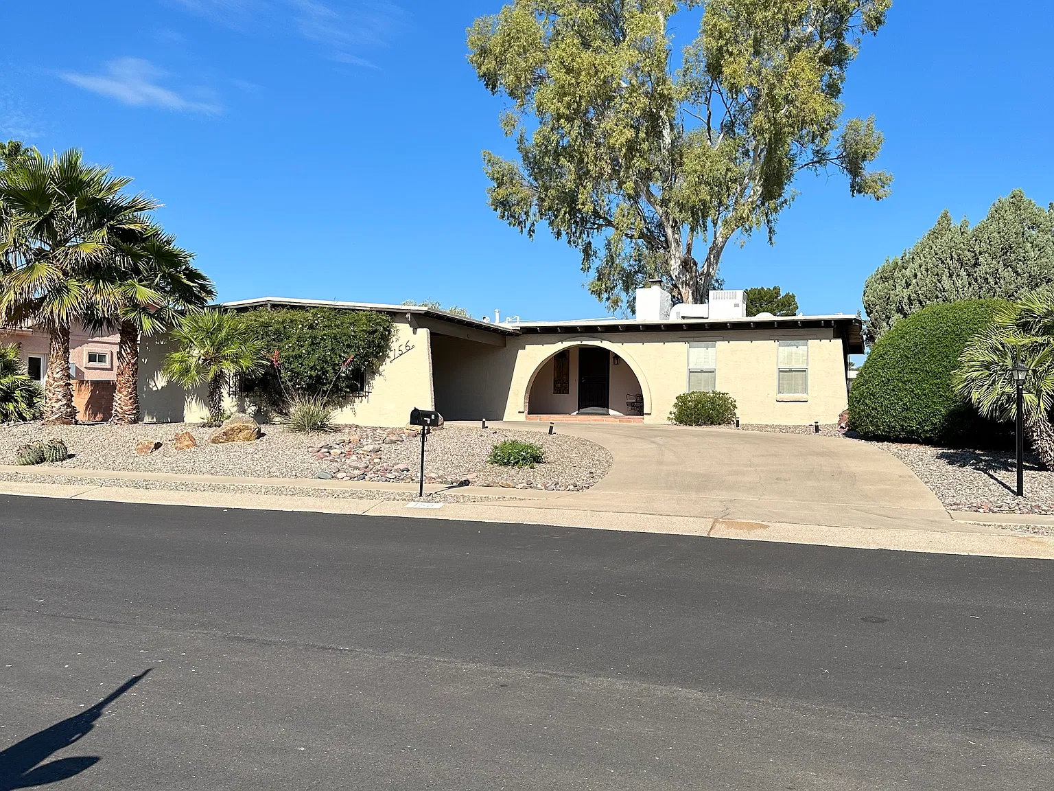 156 E Paseo De Golf — Photo 1