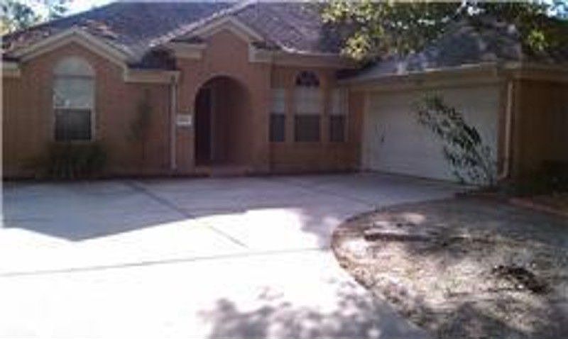 1st image of 2918 Woodcreek Ln