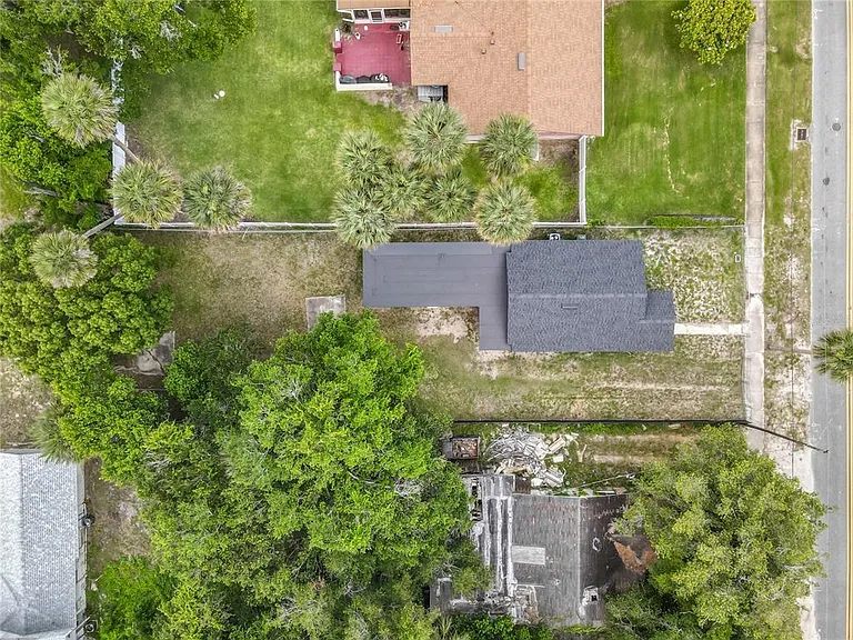 234 N Adams St — Photo 44
