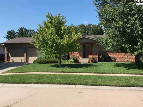 209 Crestview Ave, McPherson, KS 67460