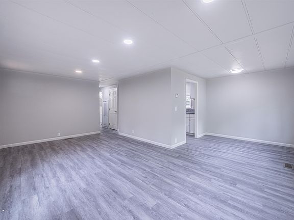 4th image of 6310 N Highway 101 Unit 19