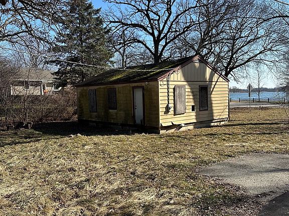 4th image of 20986 W Genoa Ave