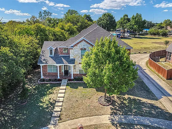 1700 Little River Ct — Photo 32