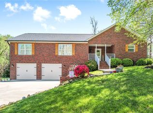 2108 Lancey Dr, Thomasville, NC 27360