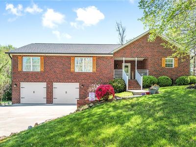 2108 Lancey Dr, Thomasville, NC, 27360