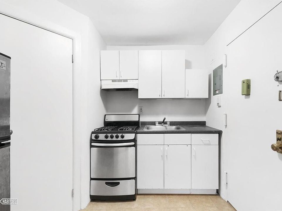 2nd image of 342 E 19th St APT 5