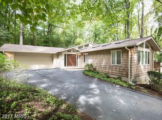 8046 Park Overlook Dr, Bethesda, MD 20817