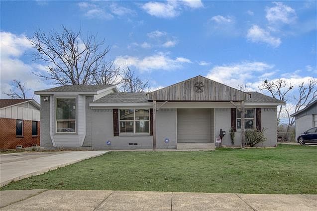 1st image of 1812 Spring Lake Dr