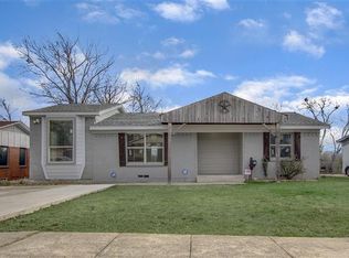 1812 Spring Lake Dr, Mesquite, TX 75149