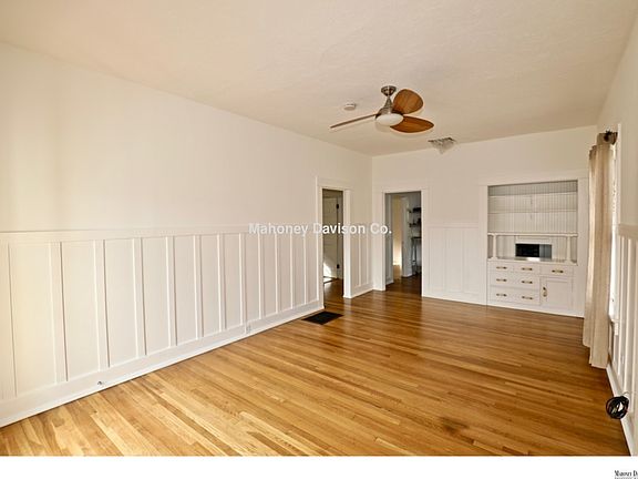 3rd image of 12 Harris St