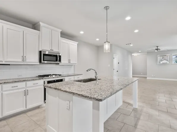 6709 Windlord Dr, Fort Worth, TX 76179