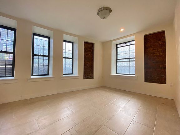 5th image of 707 Saint Johns Pl #C