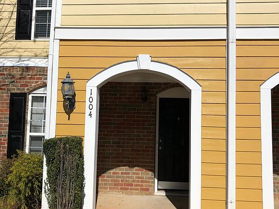 FRONT ELEVATION/PORTICO