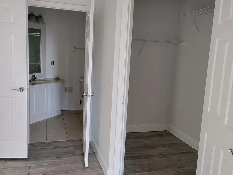 6240 Contessa Dr #105 — Photo 28