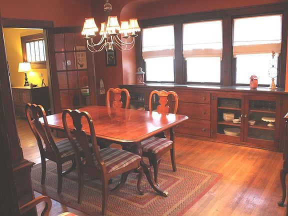 Built Ins and Hardwood Floor