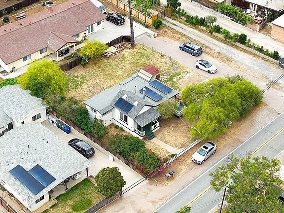 3rd image of 2924 Helix St