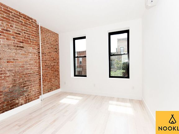 4th image of 319 Menahan St #2R