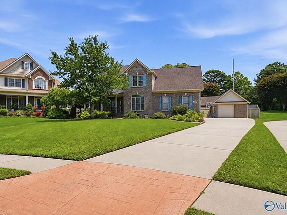 2nd image of 161 Redcliffe Dr